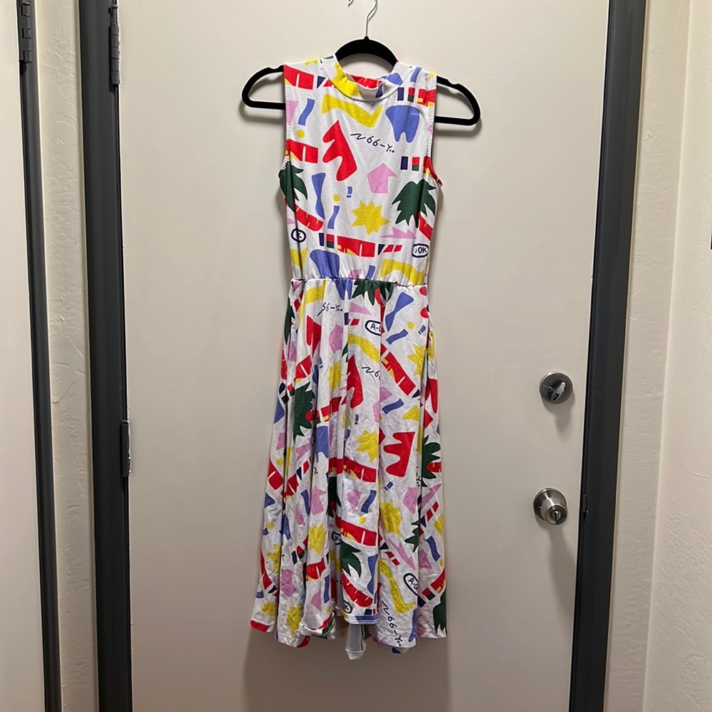 Nooworks Dahlia style dress in AOL fabric. Size Medium
